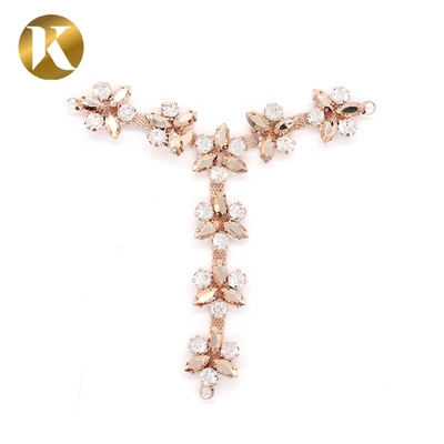 Y forma de las mujeres calzado Tassel cadena estilo popular para la decoración de sandalias