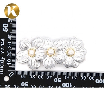 Wenzhou Kml Mayorista de flores hechas a mano a medida de moda de tela especial accesorios de hebilla de zapatos