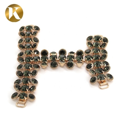 Cadenas de zapatos de mujer colgantes con chaleco de diamantes negros
