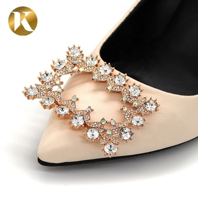 Encanto moda zapatos de mujer decoración accesorios hermosa apariencia